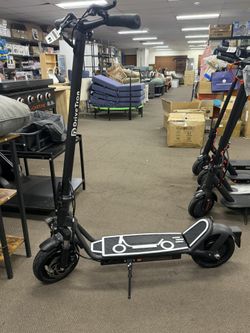 DT01 Electric Scooter for Adults, 756W Max Power, 18 mph Max Speed, 25 Miles Long Range, Foldable E-scooter