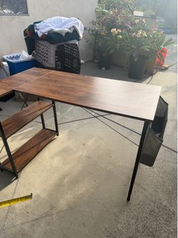 Solid table