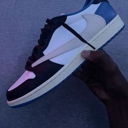 Jordan 1 low fragment travis scott