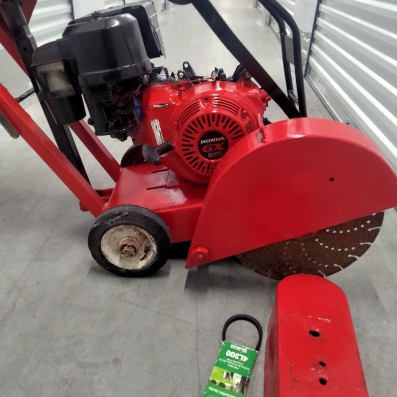 Honda Concrete Saw