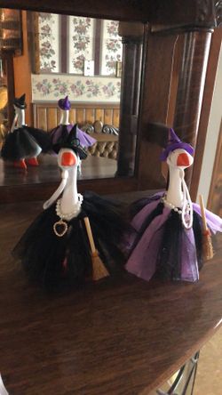 7inch desk goose Halloween witches! $15 each!