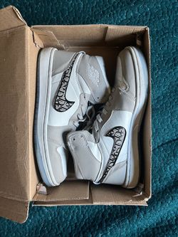Nike Air Jordan 1 Mid White