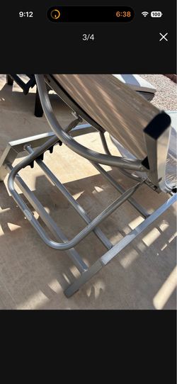 Set of chaise lounge chairs