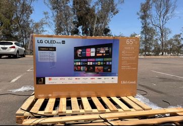65 “ LG smart 4K EVO OLED HDR 144Hz 2025 model TV