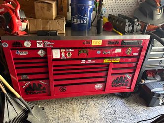 Mac Tools Large Red Rolling Tool Cabinet