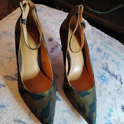 Jessica Simpson ˙Heels Womens 7.5 Green Camo Canvas Pumps Stiletto Wraye Padded