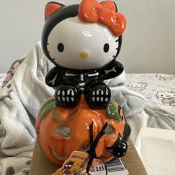 Halloween Hello Kitty Candle Holder 