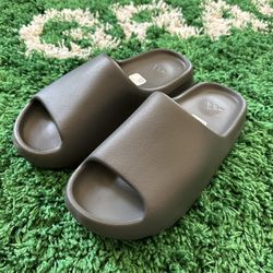 Adidas Yeezy Slide 10