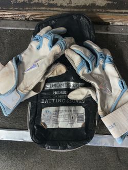 Bruce Bolts White/BabyBlue