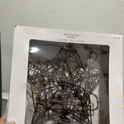 Ashland Christmas Star Lighted Tree Topper