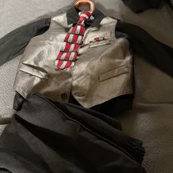 Boy Suit  Size 3T 
