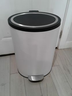 White Trash Can Metal Material 