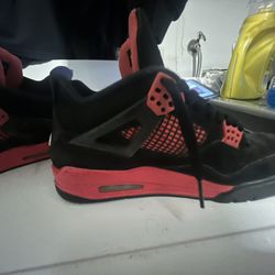 Jordan 4 Red Thunder 