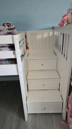 Twin bed with storage
