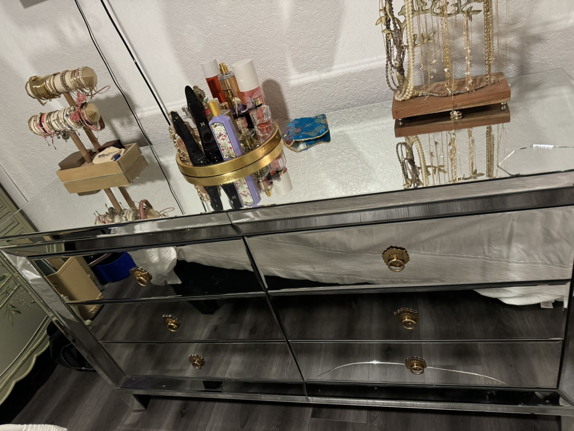 Glass /MirrorDresser