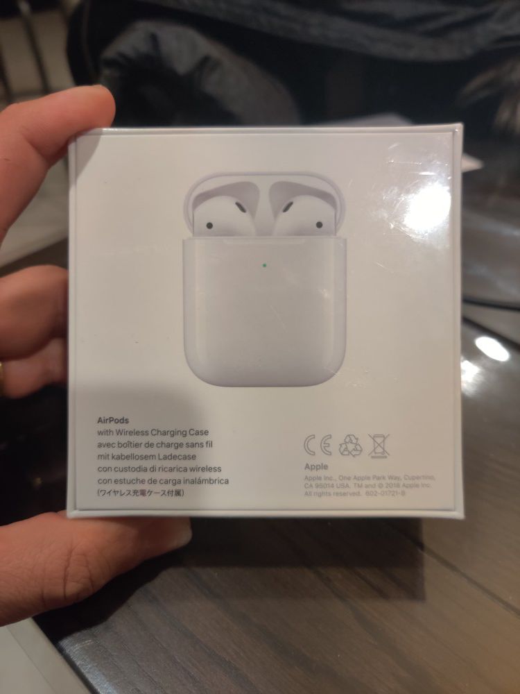 Brand New, Apple Airpods 2nd Generation with wireless charging case