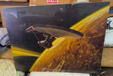 Star Trek USS Enterprise (NCC-1701) Canvas Print