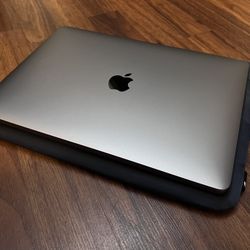 Apple MacBook Air M1