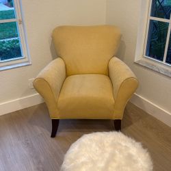 Accent Reading  Chair 