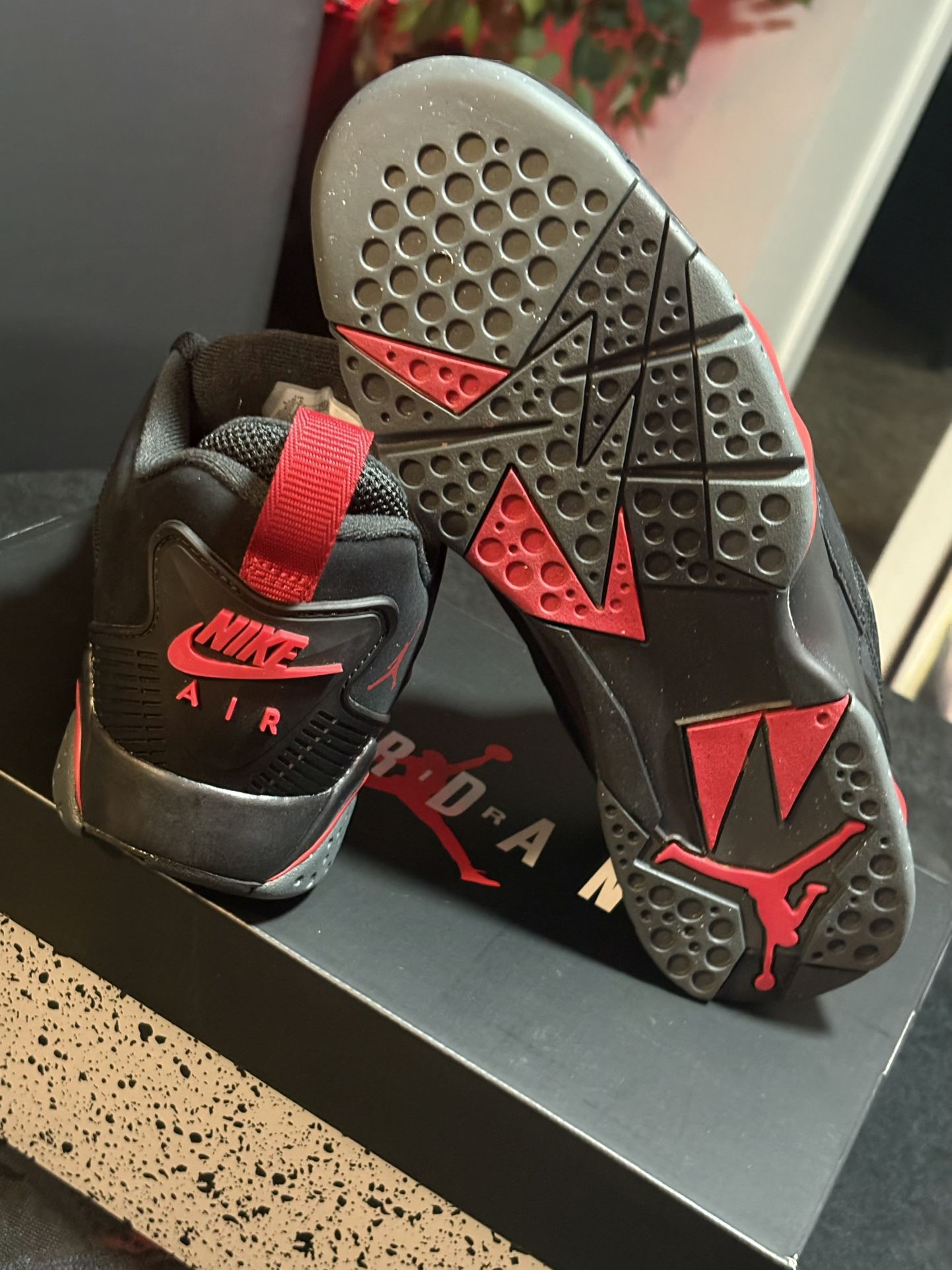 Nike Air Jordan MVP 92  Bred Basketball Shoes - Low Top Black/Anthracite/Gym Red