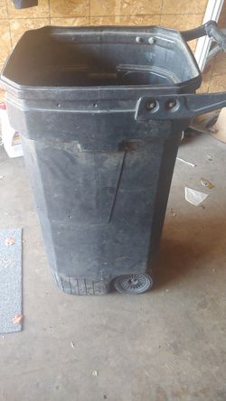 Trash bin