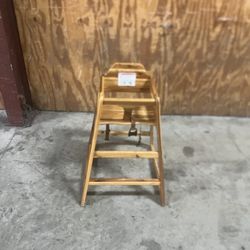Winco CHH-104A Walnut Stackable 20"H Seat High Chair. Great condition. Used in good condition with some cosmetic blemishes. There blemishes are in the