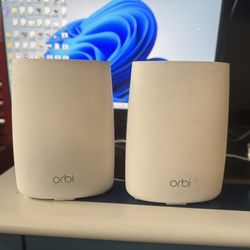 Orbi Wifi Router and satellite