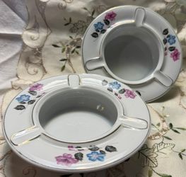 ASHTRAYS Tientsin Homer Laughlin Vintage Floral Ceramic Ashtrays - Set of 2