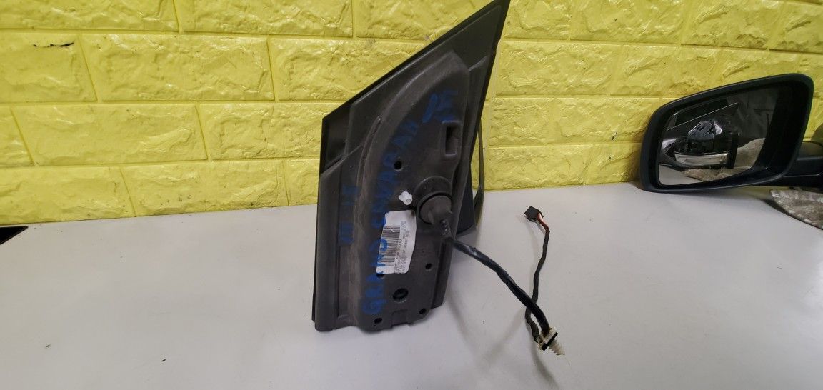 2008 2018 DODGE CARAVAN CHRYSLER TOWN & COUNTRY RIGHT PASSENGER SIDE MIRROR GENUINE USED OEM D53