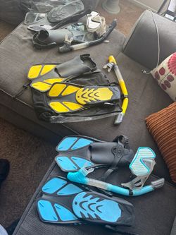 CAPAS Snorkel Fins and Snorkeling Set