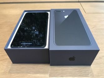 IPhone 8+ 64GB Gray Sprint Boost Mobile