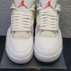 Jordan Retro 4 White Oreo Size 9