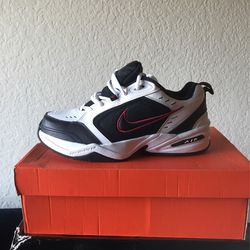 Nike Air Monarch
