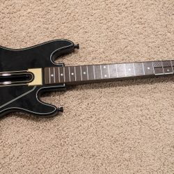 Wii U Guitar Hero Guitar 0000654 + Game