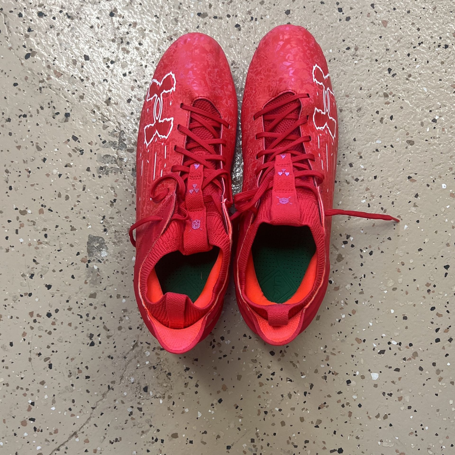 Under Armor Cleats Size 13.5