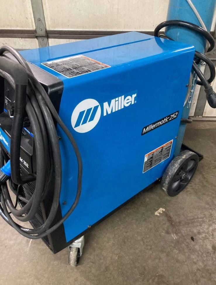 Miller Millermatic 252 MiG Welder