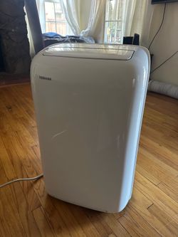 Portable Air conditioner 10,000 BTU TOSHIBA