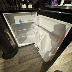Mini Refrigerator Fridge Freezer 