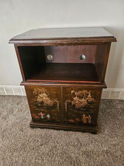 Chinoiserie Lacquered Wood Cabinet with Open Shelf