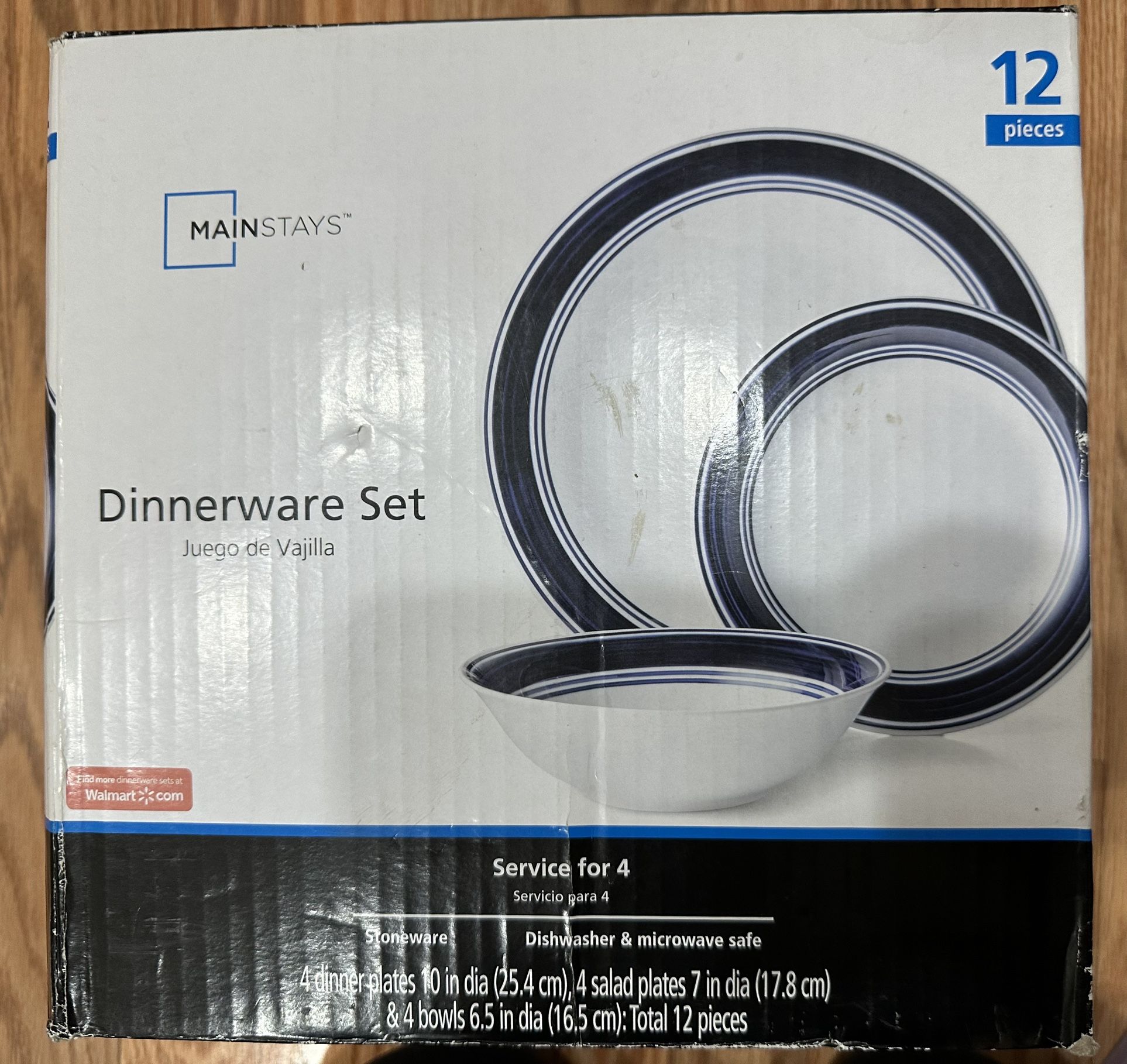 Dinnerware Set