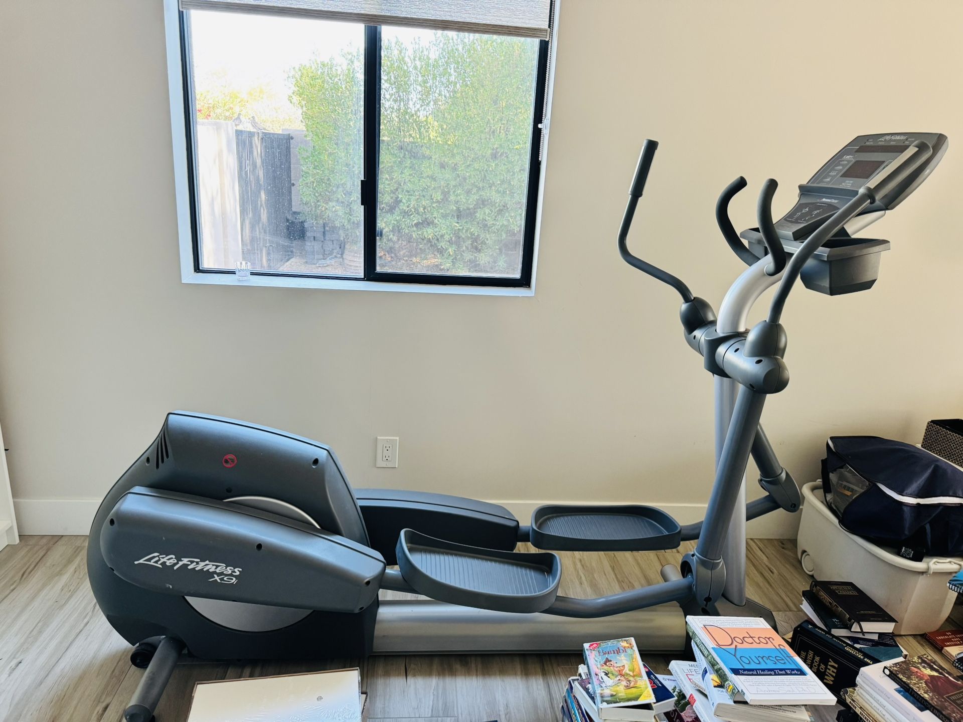 Life Fitness X9i Elliptical