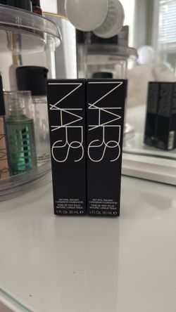 NARS Natural Radiant Foundation (Shade: Light 4)  X2 New Foundations