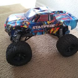 RC Traxxas Stampede In Good Condition $250 Or Best Offer