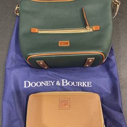 Dooney & Bourke Purse With Pocket Book