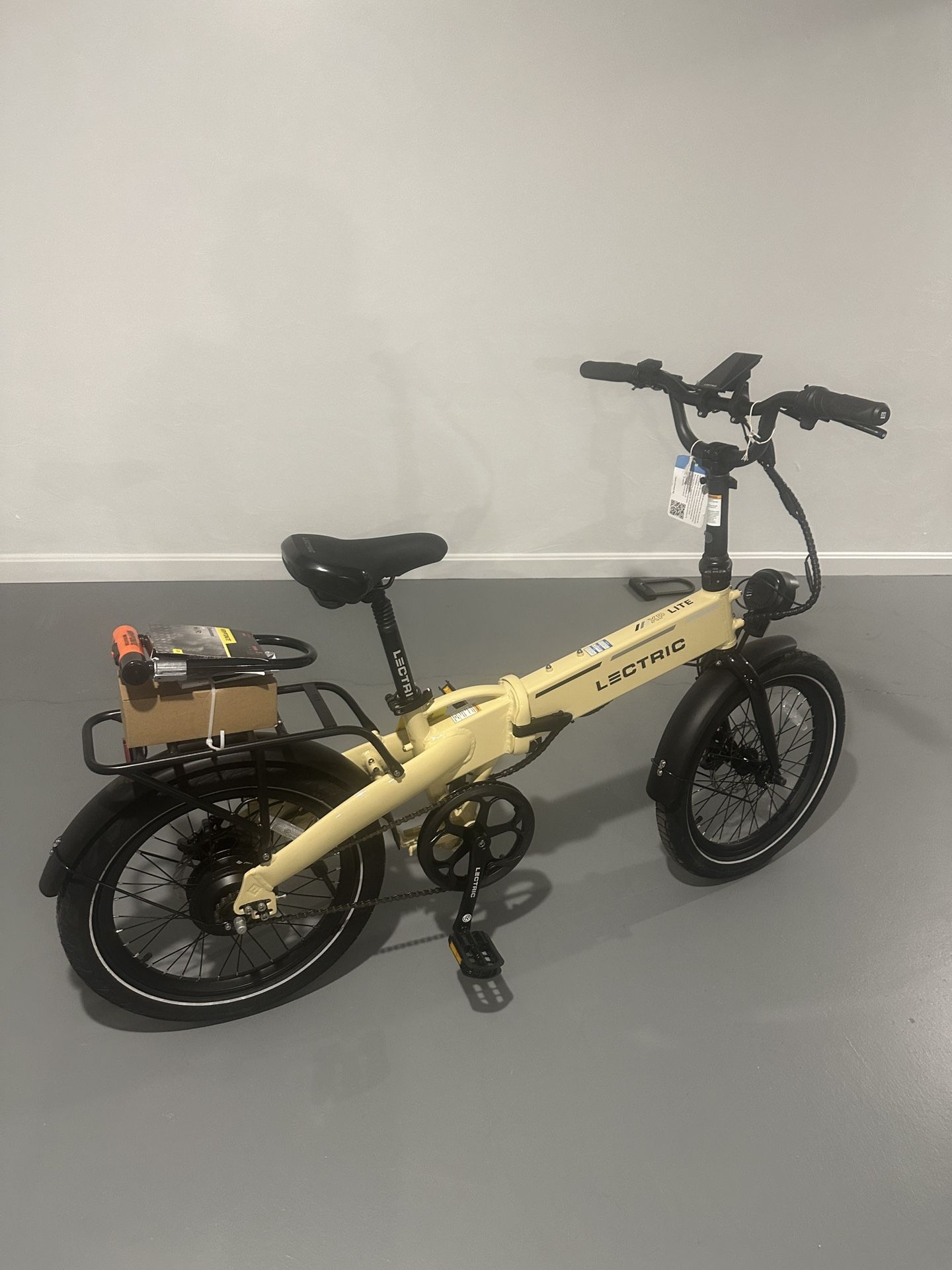 Brand new Lectric XP Lite 2.0 Sandstorm Long-Range eBike with Lock