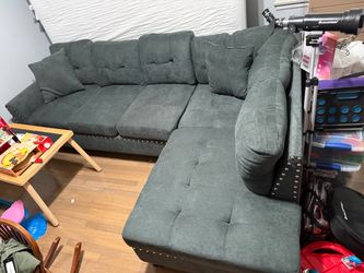 Sectional couch