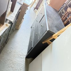 48”x 17”x 34.5” BLACK COLOR DRESSER/6 DRAWER- 