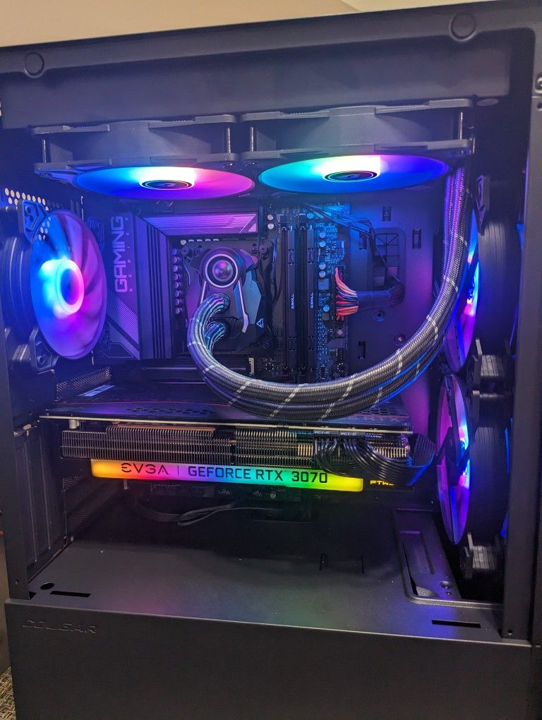 Custom Gaming PC Setup 7800x3d And Rtx 3070