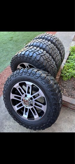 Toyota tundra rims new used tires 20x9