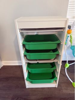 Toy dresser